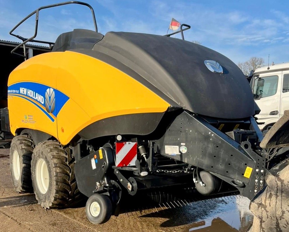 Großpackenpresse del tipo New Holland BB BIGBALER 1290 Plus CropCutter, Gebrauchtmaschine In Neubrandenburg (Immagine 1)