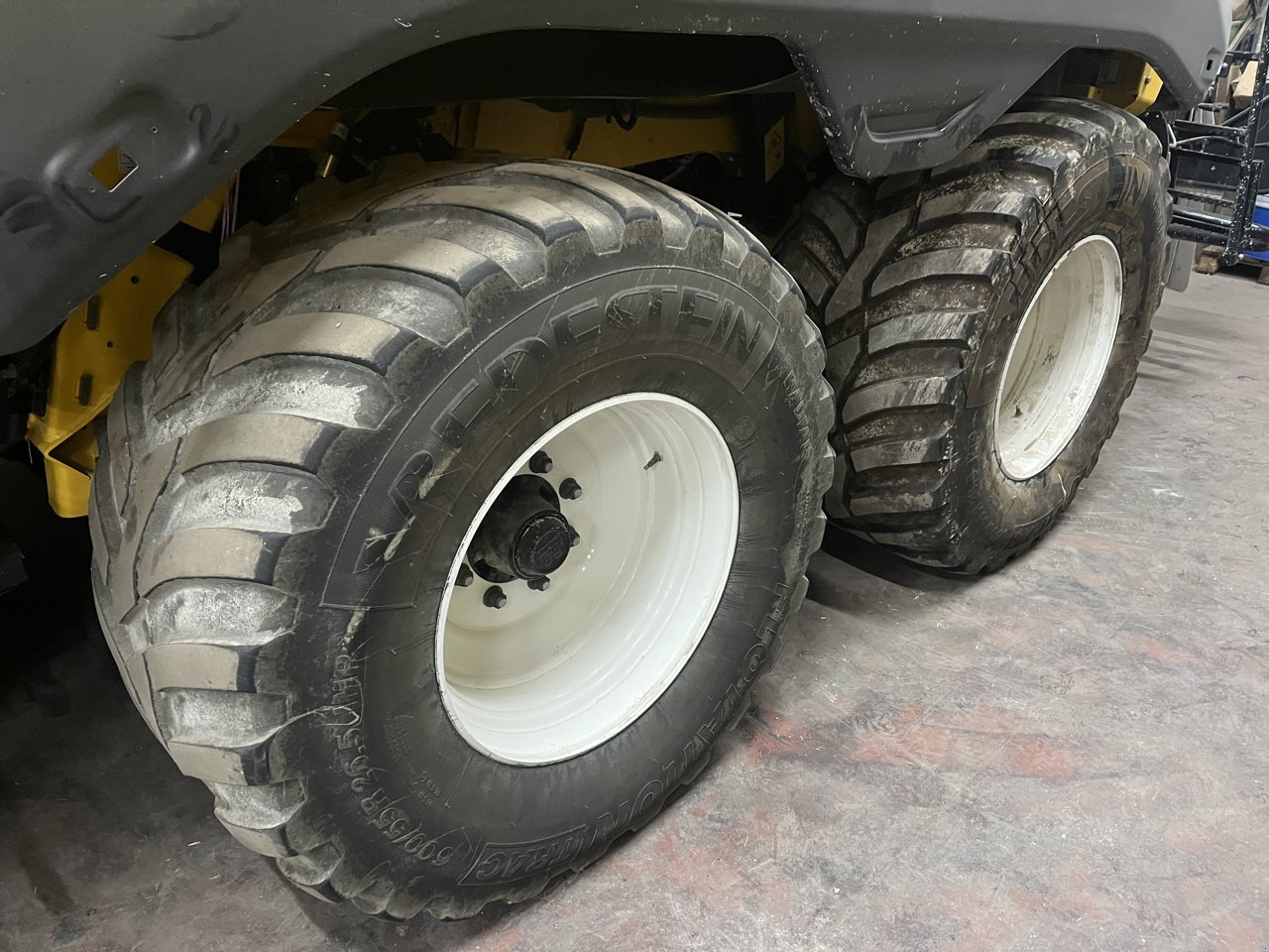 Großpackenpresse tip New Holland BB1290HD CROPCUTTER, Gebrauchtmaschine in VERT TOULON (Poză 7)