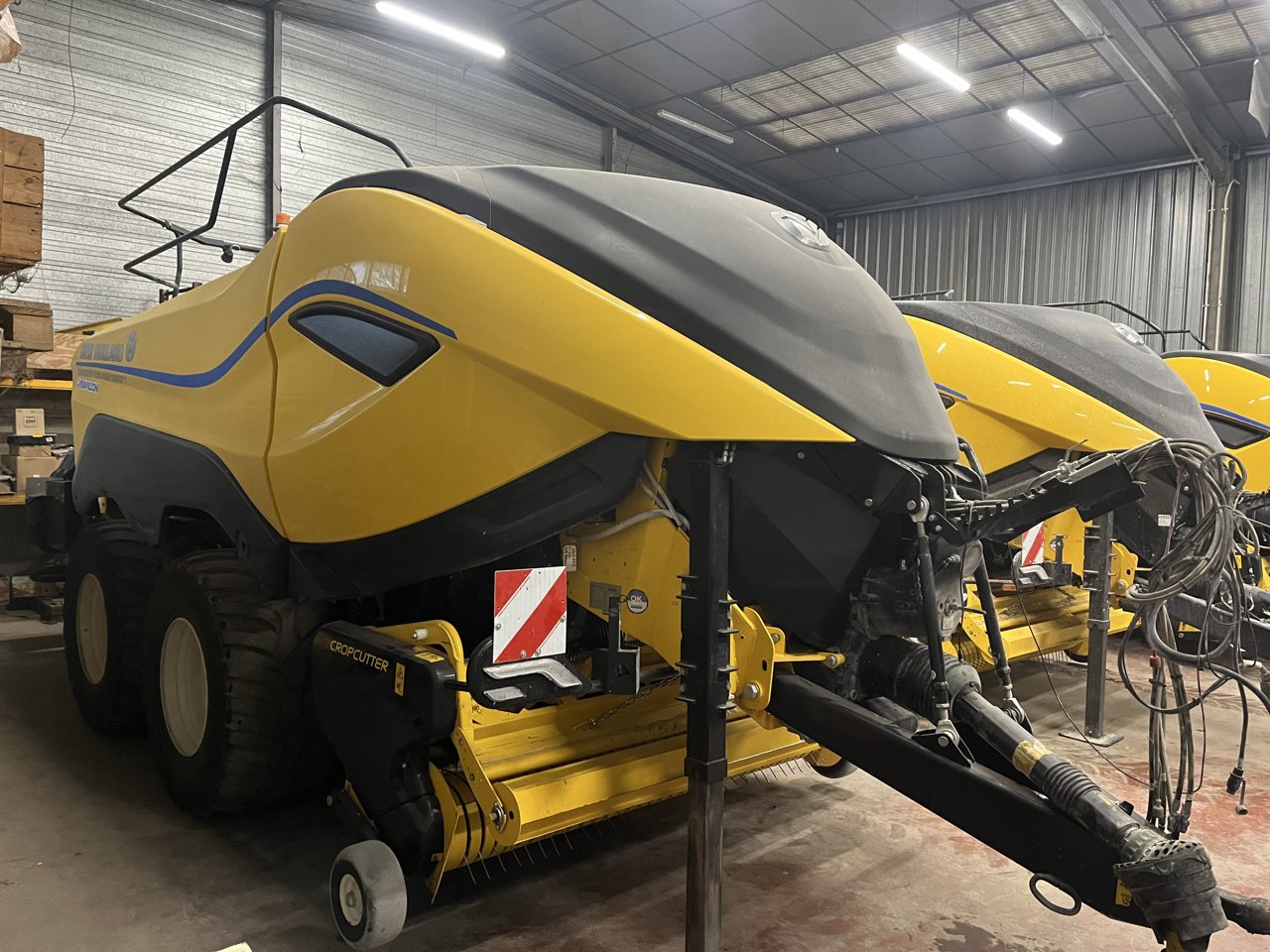Großpackenpresse tip New Holland BB1290HD CROPCUTTER, Gebrauchtmaschine in VERT TOULON (Poză 3)