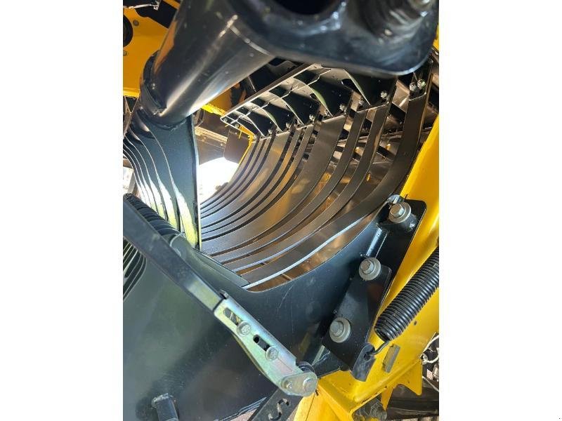 Großpackenpresse typu New Holland BB1290HD, Gebrauchtmaschine v BRAY en Val (Obrázek 5)