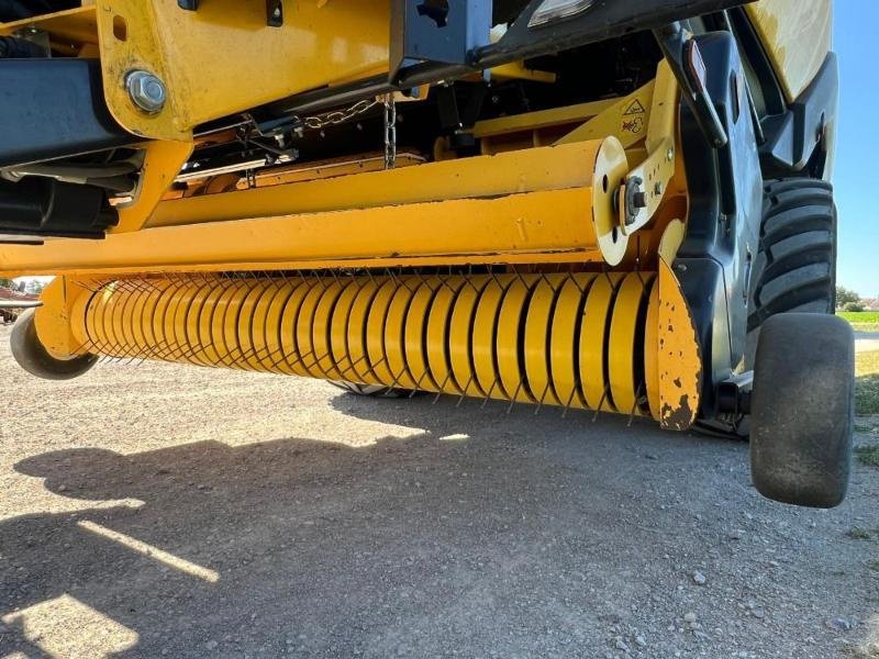 Großpackenpresse typu New Holland BB1290HD, Gebrauchtmaschine v BRAY en Val (Obrázek 4)