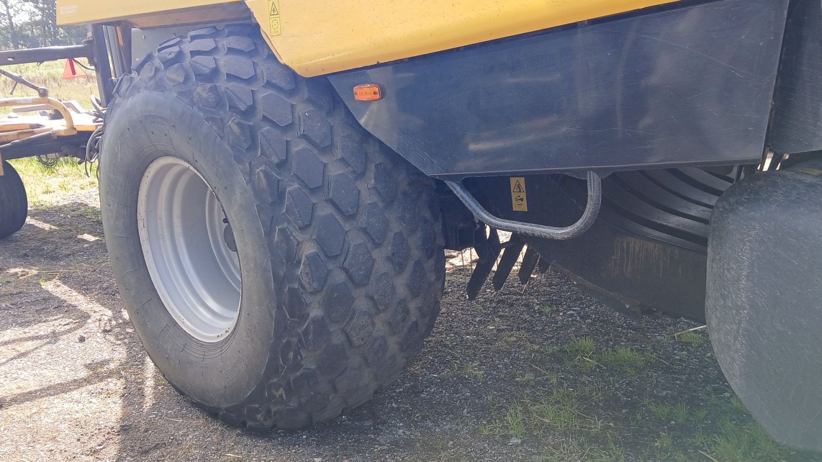 Großpackenpresse типа New Holland BB9090 m. vogn, Gebrauchtmaschine в Horsens (Фотография 8)