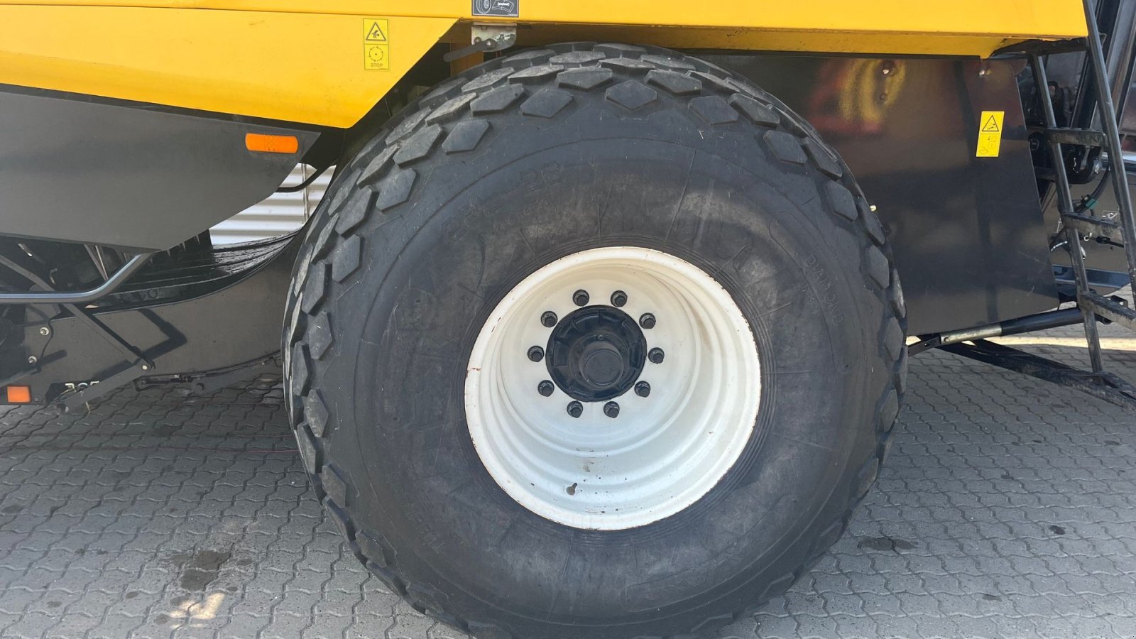 Großpackenpresse typu New Holland BB9090 m. vogn, Gebrauchtmaschine v Horsens (Obrázek 9)