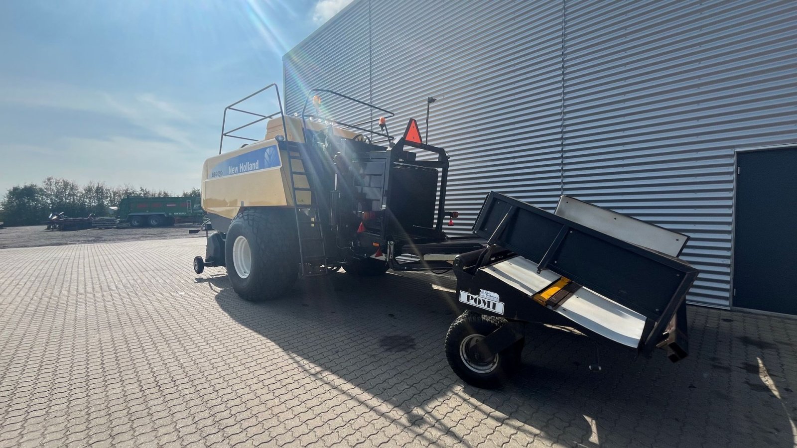 Großpackenpresse типа New Holland BB9090 m. vogn, Gebrauchtmaschine в Horsens (Фотография 5)