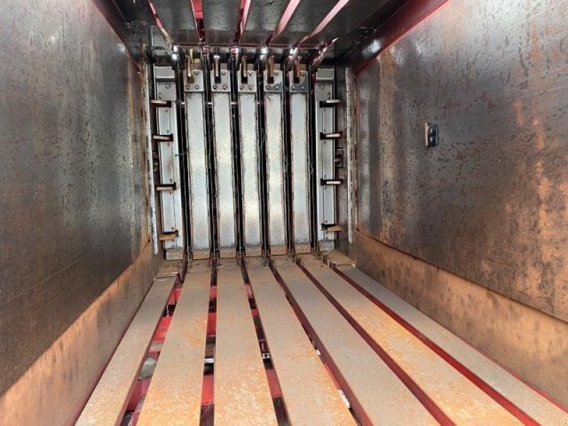 Großpackenpresse des Typs New Holland BB980, Gebrauchtmaschine in Hadsten (Bild 3)