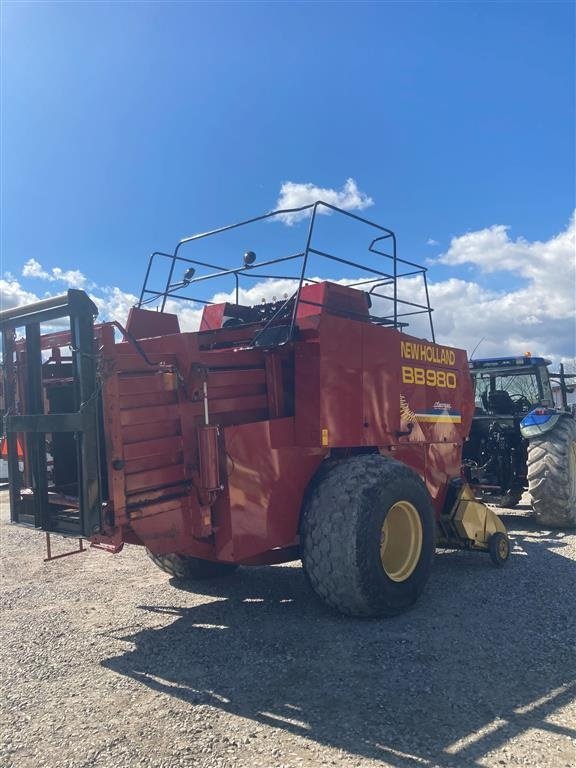 Großpackenpresse типа New Holland BB980, Gebrauchtmaschine в Kongerslev (Фотография 4)