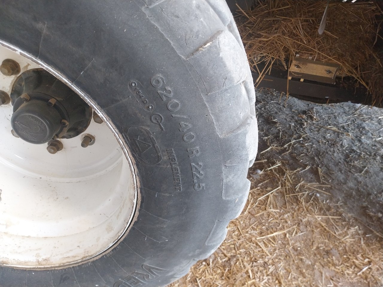 Großpackenpresse типа New Holland Bigballer 1290 plus, Gebrauchtmaschine в CREZANCY EN SANCERRE (Фотография 9)