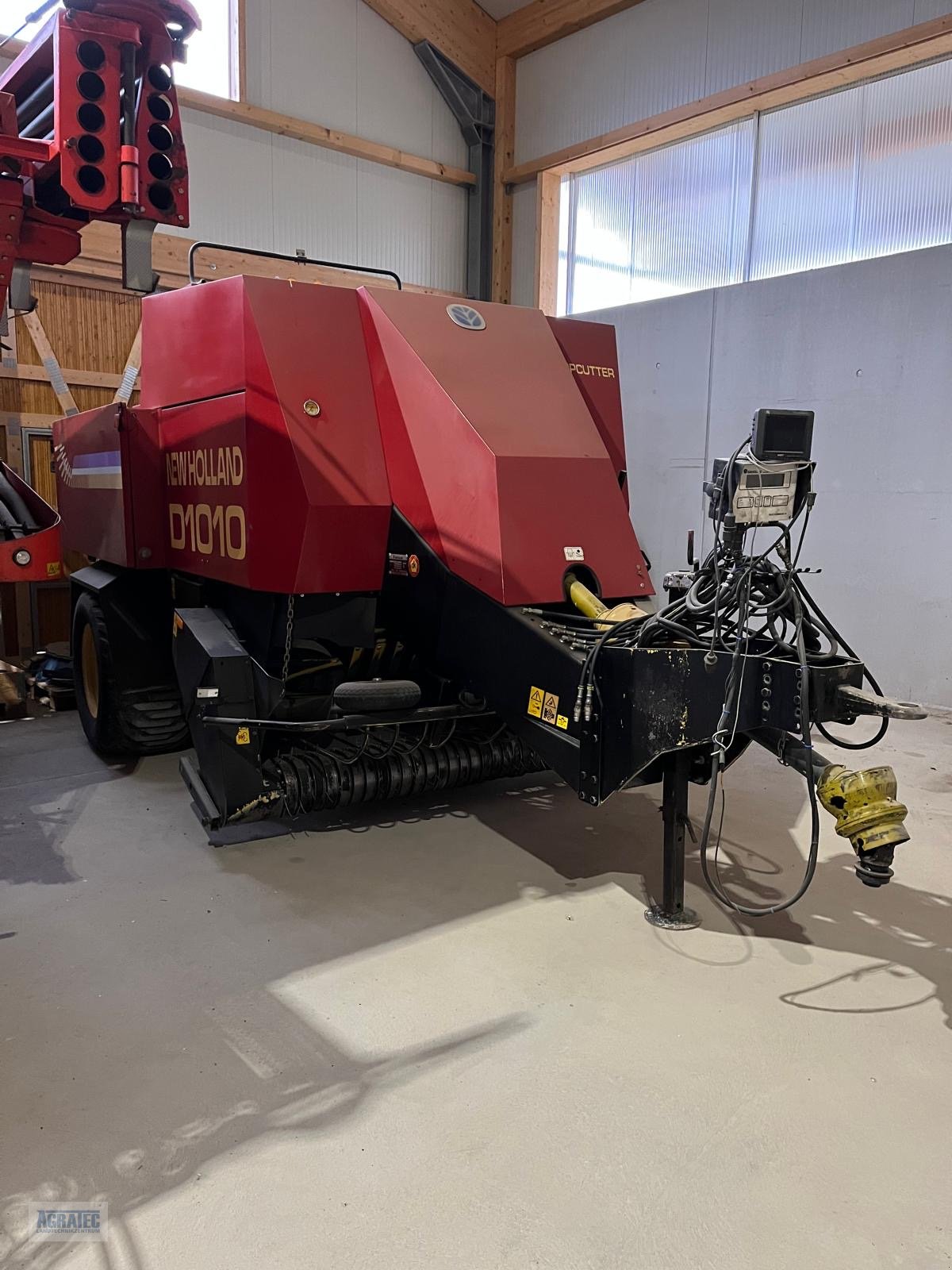 Großpackenpresse типа New Holland D1010 C Quaderballenpresse, Gebrauchtmaschine в Sauerlach (Фотография 2)