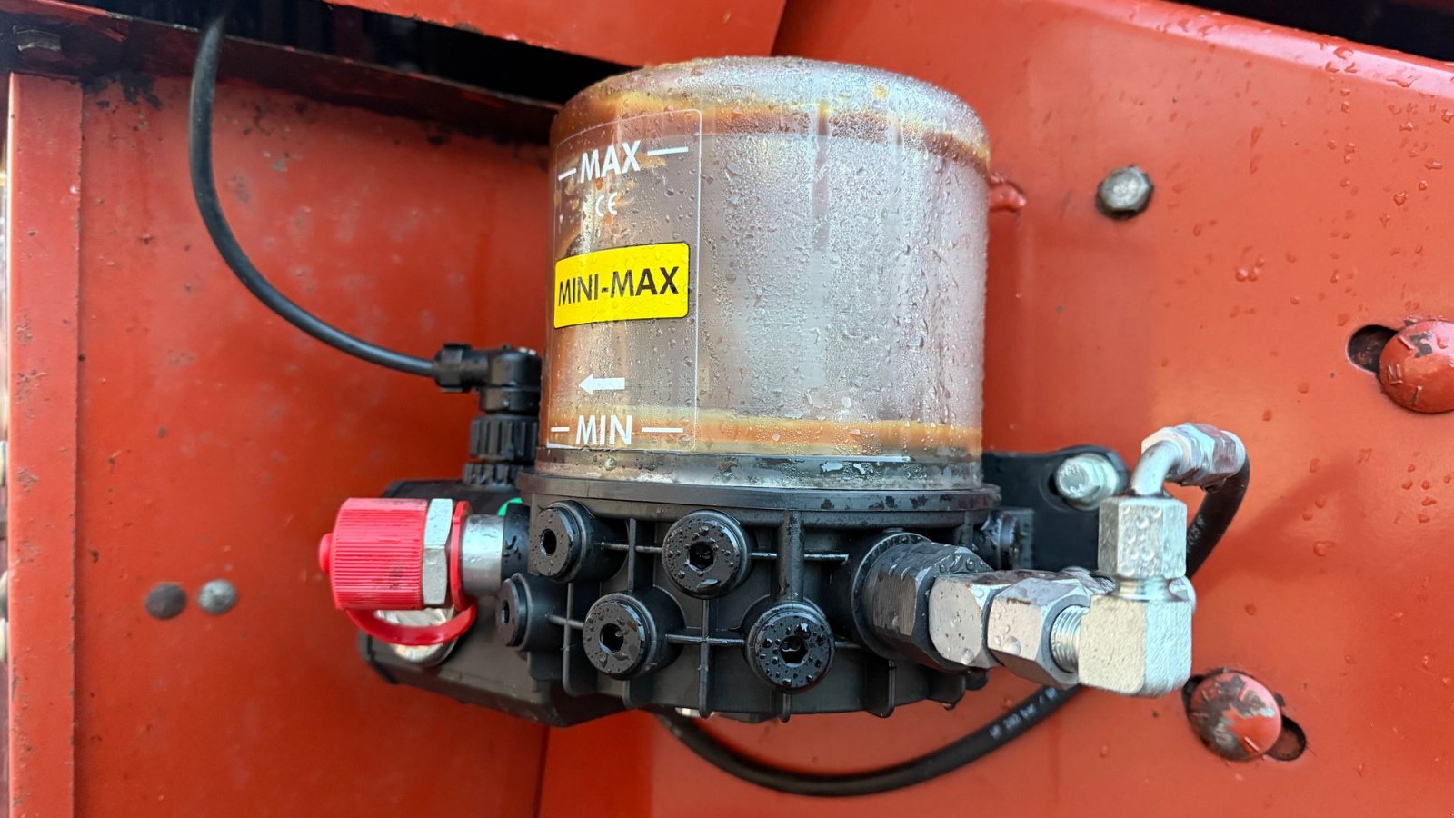 Großpackenpresse типа New Holland Hesston 4900 + Spragelse vogn & centralsmøring, Gebrauchtmaschine в Gjerlev J. (Фотография 14)