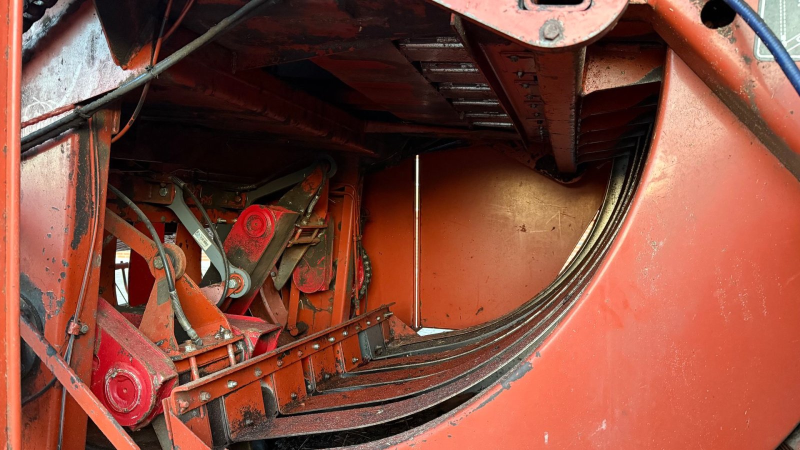 Großpackenpresse типа New Holland Hesston 4900 + Spragelse vogn & centralsmøring, Gebrauchtmaschine в Gjerlev J. (Фотография 15)