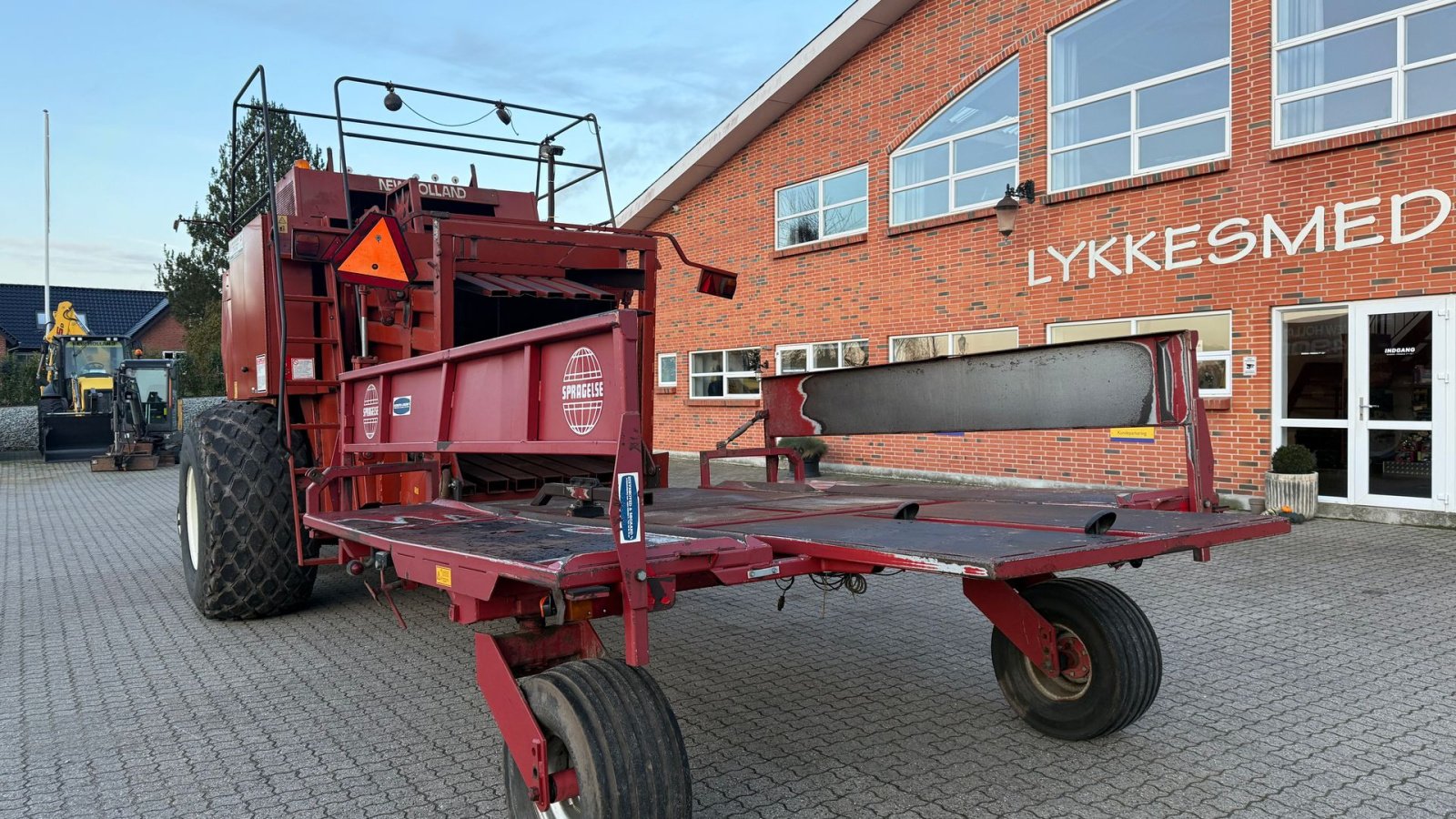 Großpackenpresse типа New Holland Hesston 4900 + Spragelse vogn & centralsmøring, Gebrauchtmaschine в Gjerlev J. (Фотография 9)