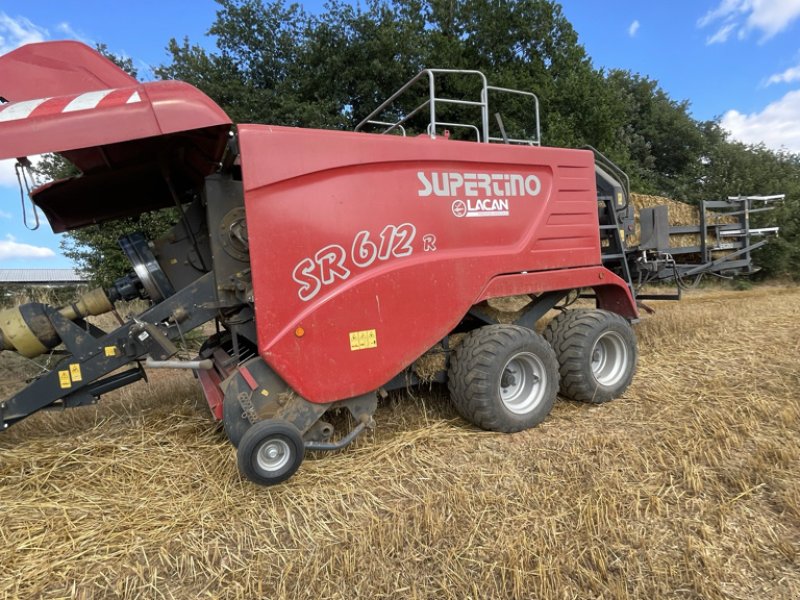 Großpackenpresse du type Supertino SR 612 R, Gebrauchtmaschine en Calmont (Photo 1)