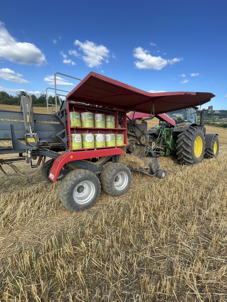 Großpackenpresse des Typs Supertino SR 612 R, Gebrauchtmaschine in Calmont (Bild 4)