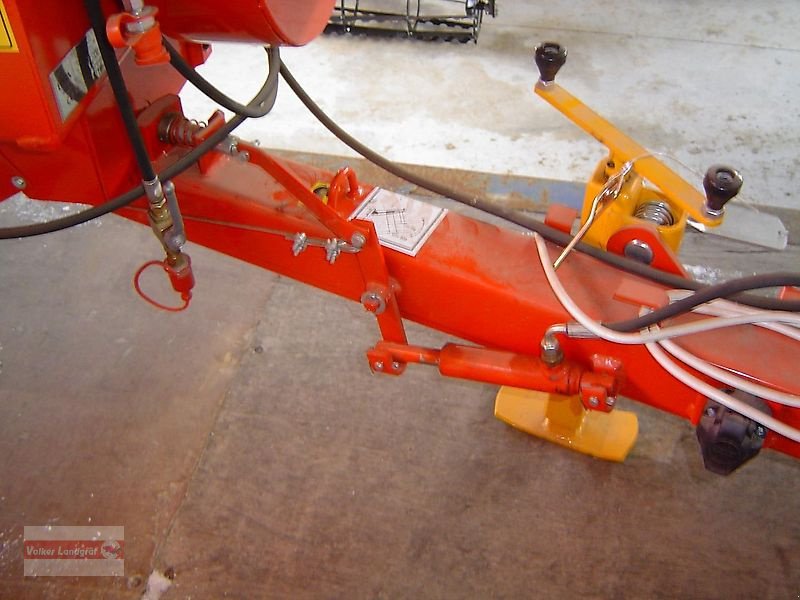 Großpackenpresse des Typs Unia Kostka Z511 Quaderballenpresse, Neumaschine in Ostheim/Rhön (Bild 12)