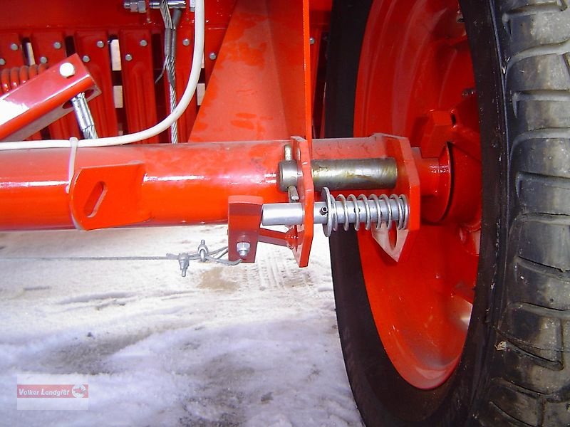 Großpackenpresse of the type Unia Kostka Z511 Quaderballenpresse, Neumaschine in Ostheim/Rhön (Picture 13)