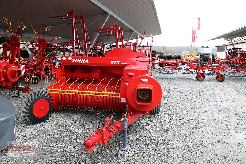 Großpackenpresse Türe ait Unia Kostka Z511 Quaderballenpresse, Neumaschine içinde Ostheim/Rhön (resim 16)