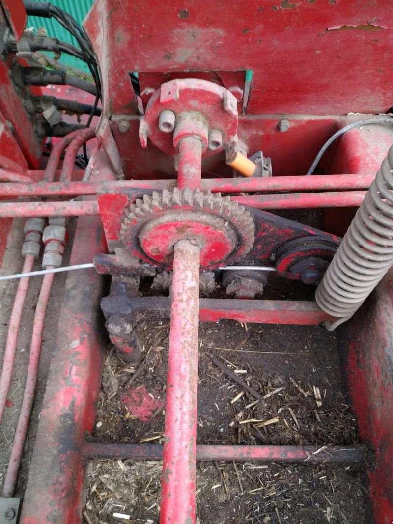 Großpackenpresse typu Vicon HP 1600 # Elektronikproblem, Gebrauchtmaschine v Liebenwalde (Obrázek 21)