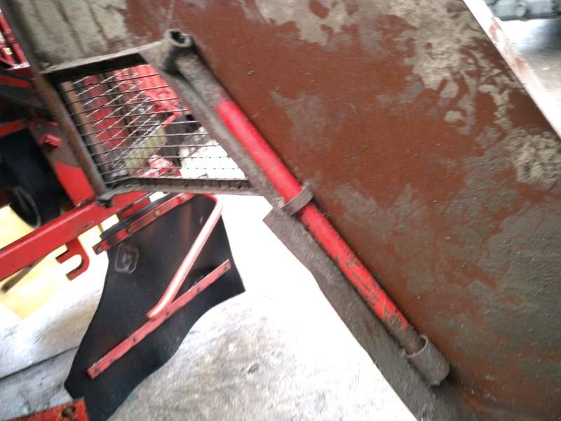 Großpackenpresse typu Vicon HP 1600 # Elektronikproblem, Gebrauchtmaschine v Liebenwalde (Obrázek 24)