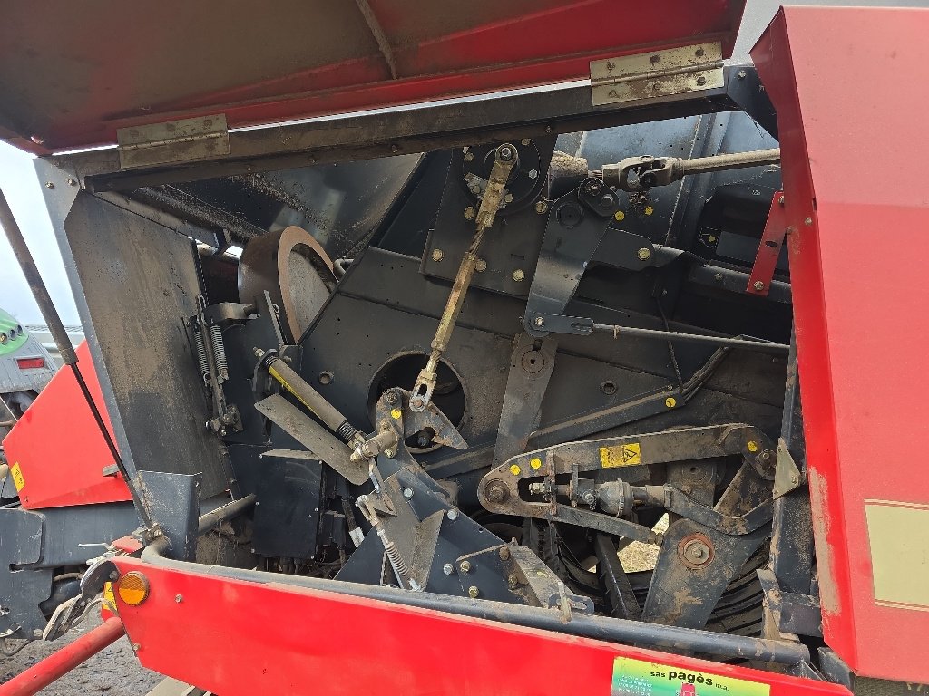 Großpackenpresse of the type Vicon LB 8200, Gebrauchtmaschine in Calmont (Picture 4)