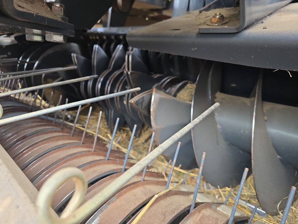 Großpackenpresse of the type Vicon LB 8200, Gebrauchtmaschine in Calmont (Picture 5)