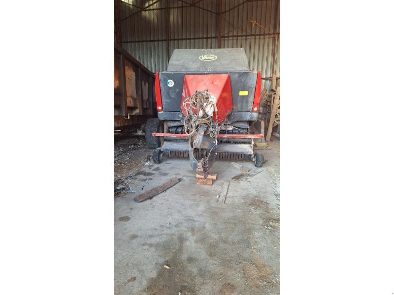 Großpackenpresse типа Vicon LB8100, Gebrauchtmaschine в CHAUMONT (Фотография 1)