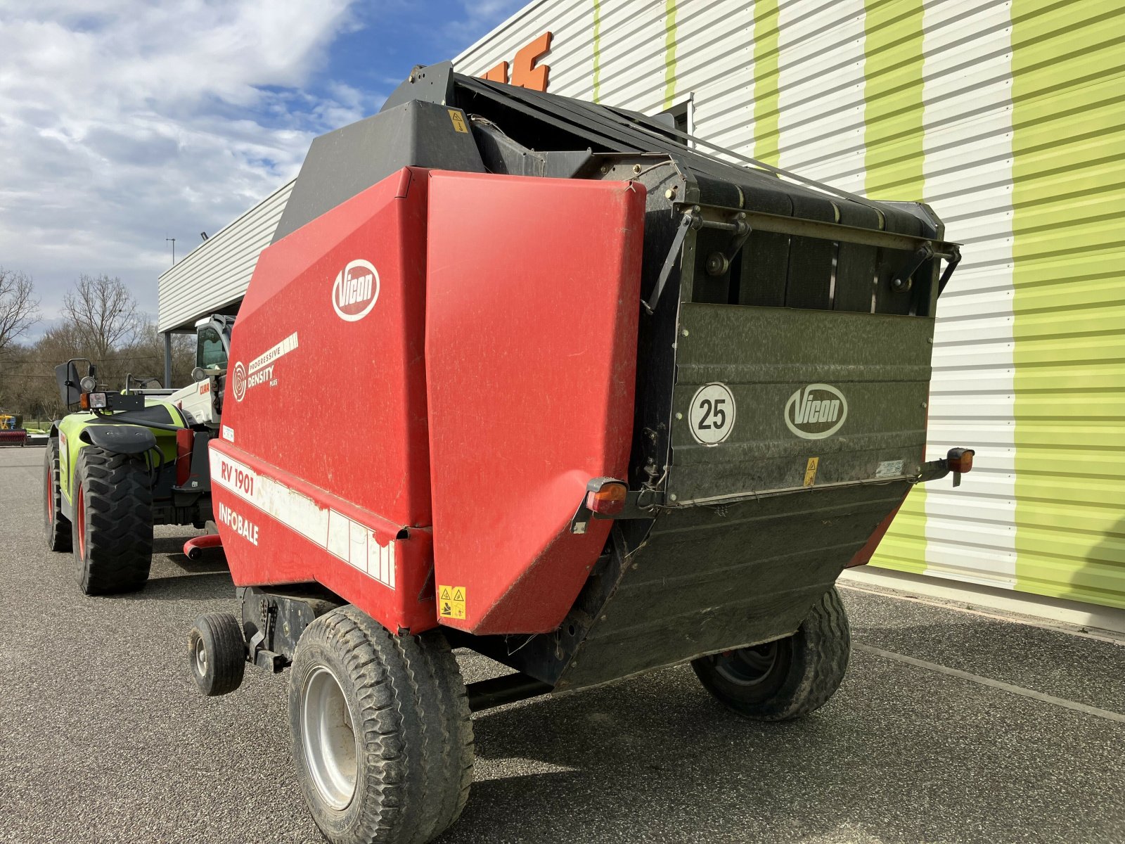 Großpackenpresse of the type Vicon RV 1901, Gebrauchtmaschine in AILLAS (Picture 2)