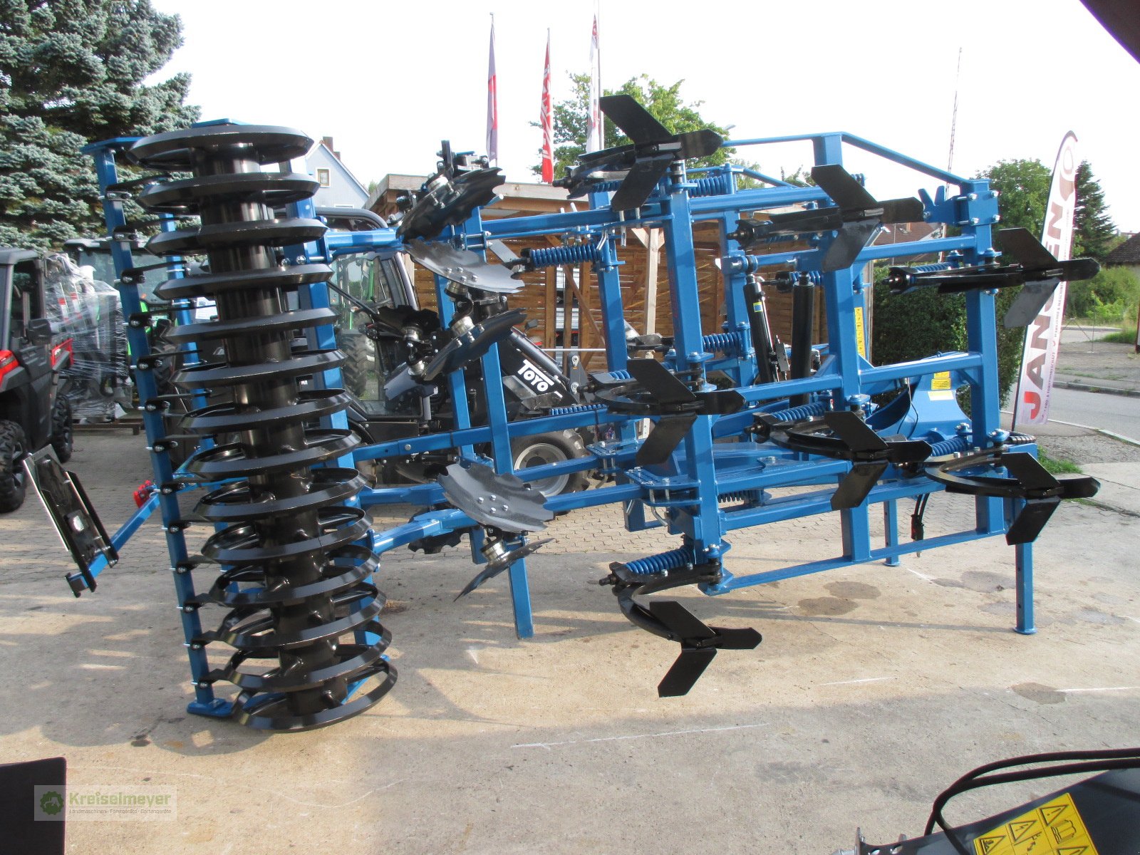 Grubber a típus Agripol Culti 2-400 hydr.klappbar m.Feder-Überlastsicherung Tiefengrubber Mulchsaatgrubber, Neumaschine ekkor: Feuchtwangen (Kép 4)