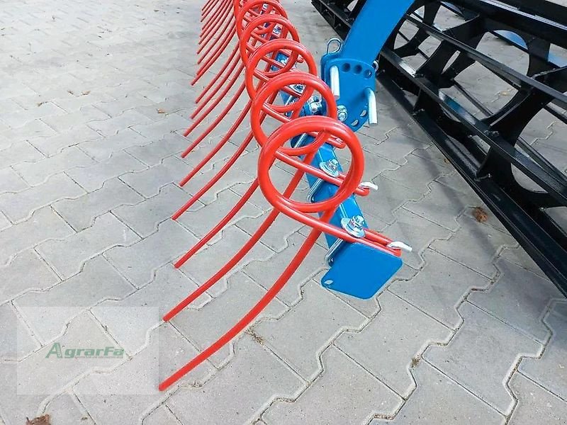 Grubber des Typs Agripol KOBALT 300 Leichtgrubber Großfederzinkenegge 3m, Neumaschine in Gronau (Bild 5)