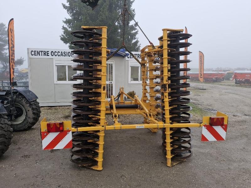 Grubber typu Agrisem DISCOMULCH, Gebrauchtmaschine w BRAY en Val (Zdjęcie 4)