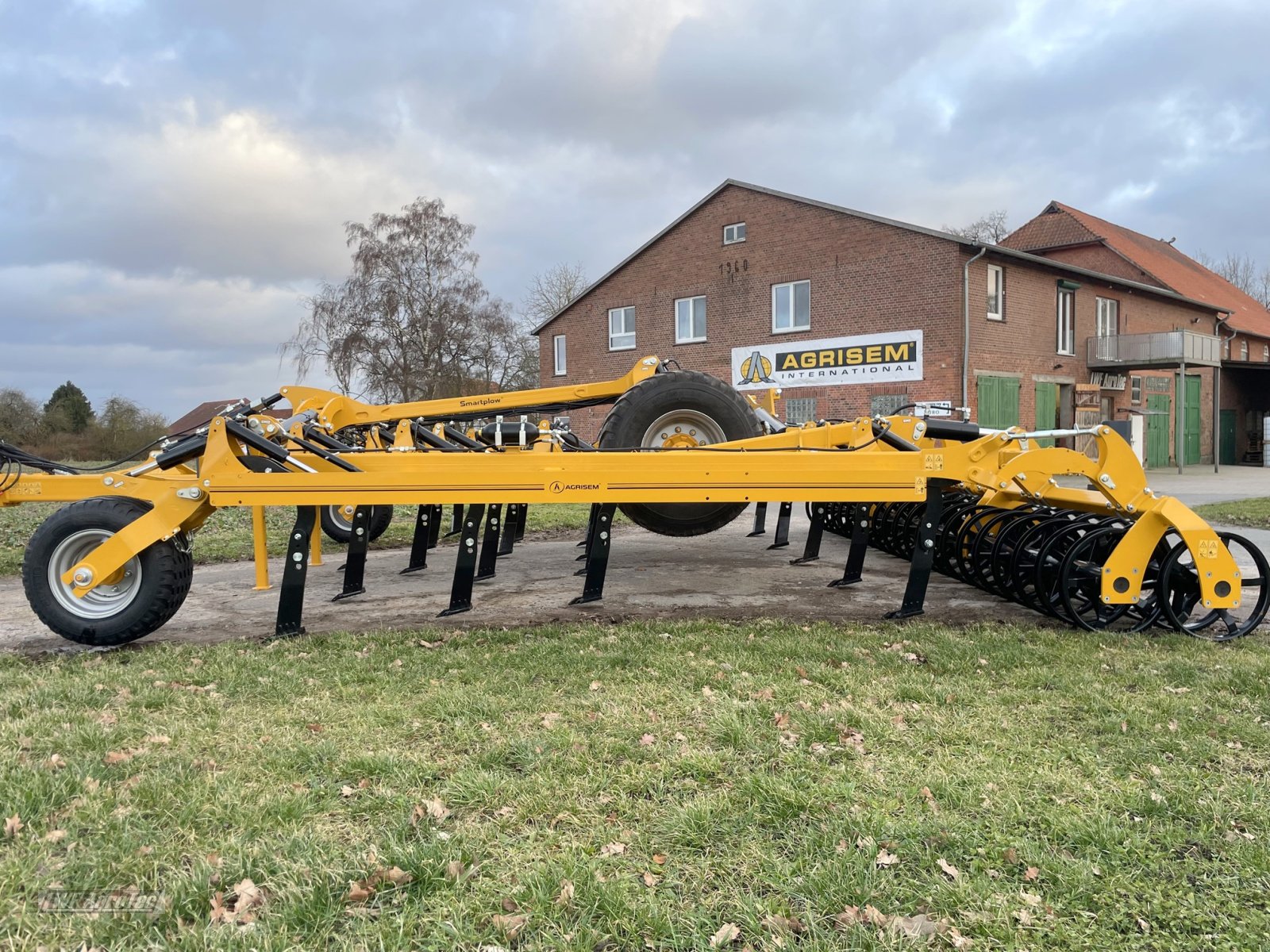 Grubber des Typs Agrisem Smartplow SR, Neumaschine in Römstedt (Bild 2)