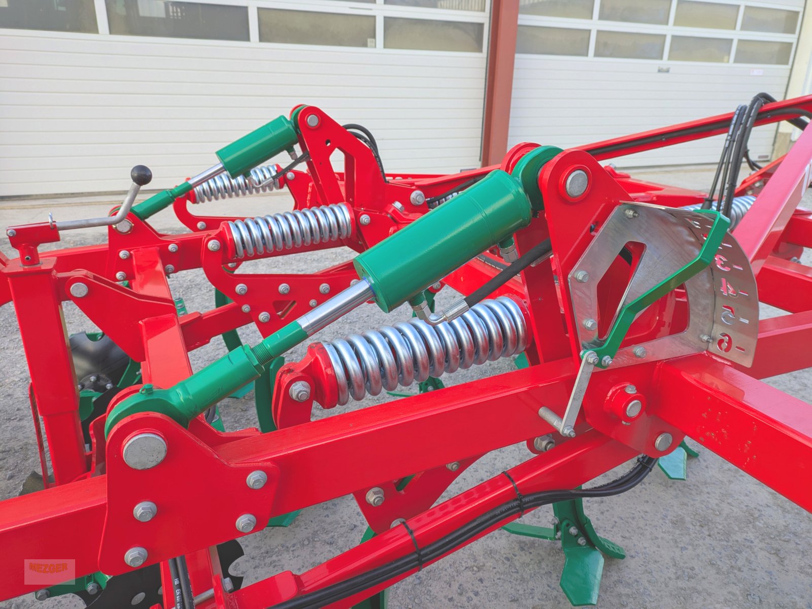 Grubber des Typs Agro-Masz Flügelschargrubber Runner 30 gefedert, Rohrwalze, Neumaschine in Ditzingen (Bild 5)