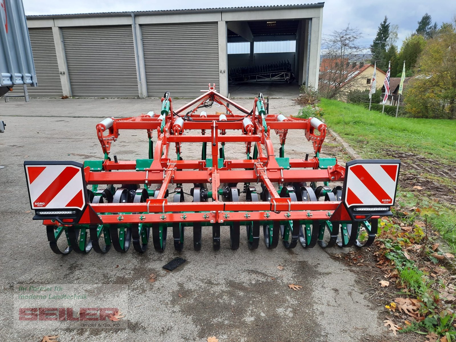 Grubber des Typs Agro-Masz Runner 30 + Federstempelwalze 600, Neumaschine in Ansbach (Bild 7)