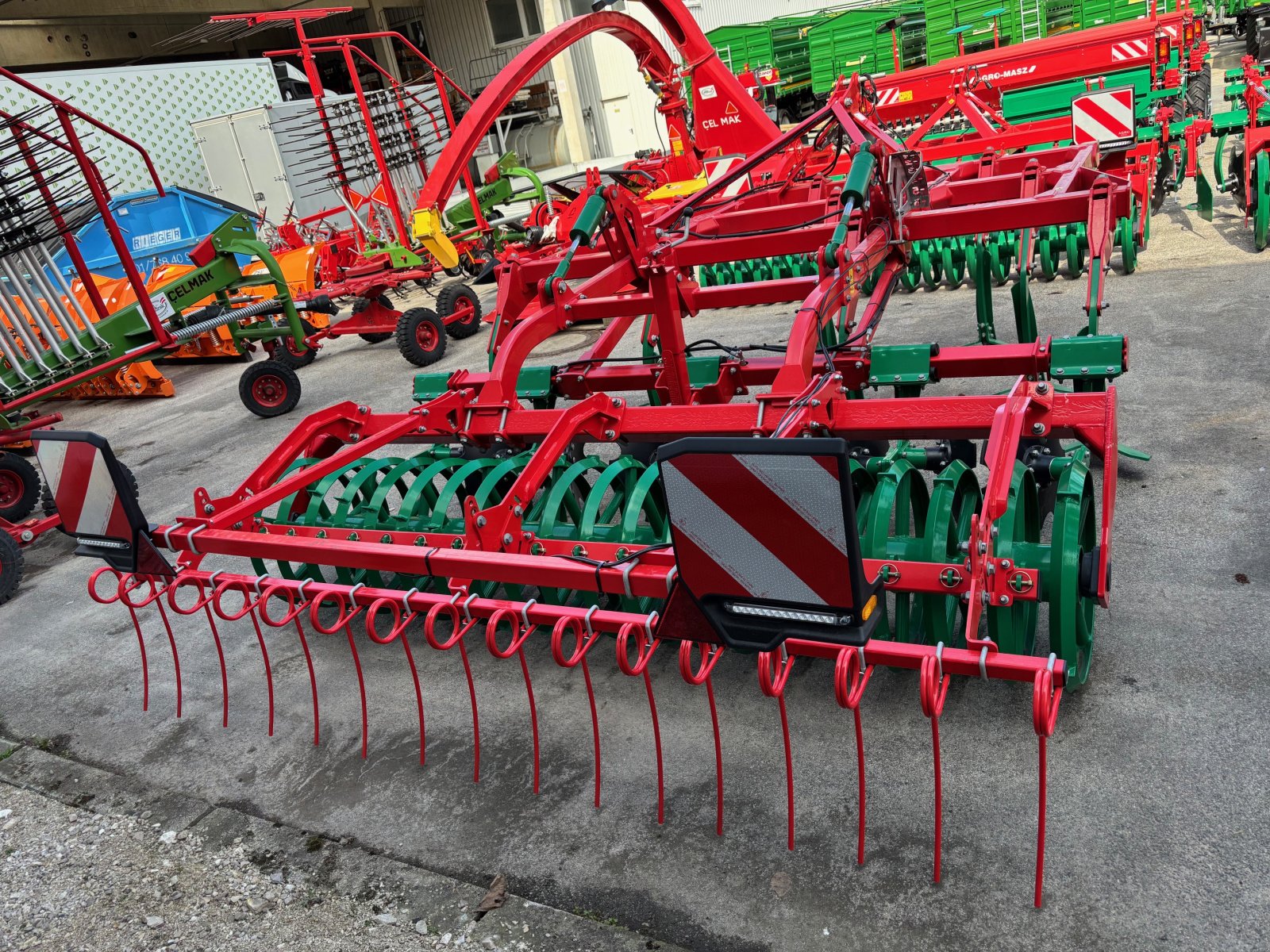 Grubber of the type Agro-Masz Runner 30, Neumaschine in Gerasdorf (Picture 4)