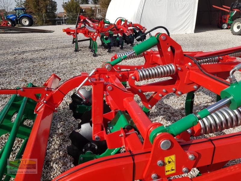 Grubber des Typs Agro-Masz RUNNER 30, Neumaschine in Teublitz (Bild 11)