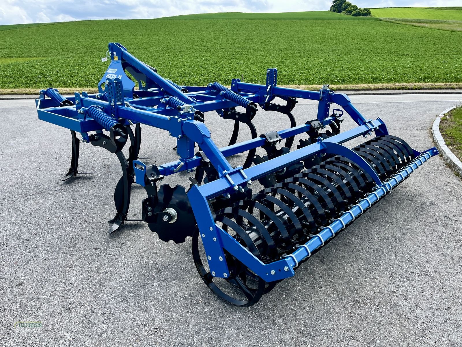 Grubber of the type Agro Profi Line Beta II - Grubber 3m gefedert, Neumaschine in Kematen (Picture 15)