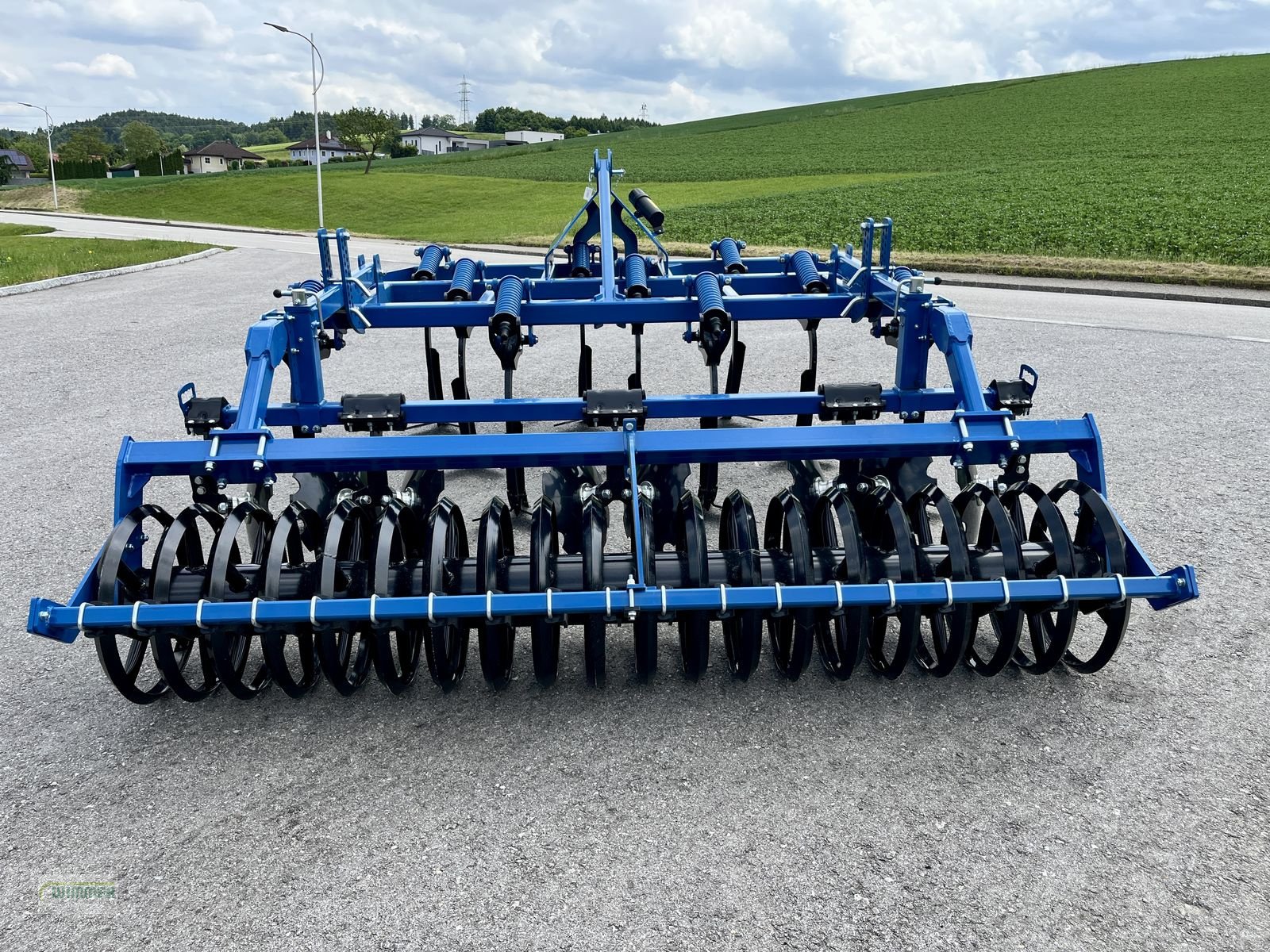 Grubber del tipo Agro Profi Line Beta II - Grubber 3m gefedert, Neumaschine In Kematen (Immagine 2)