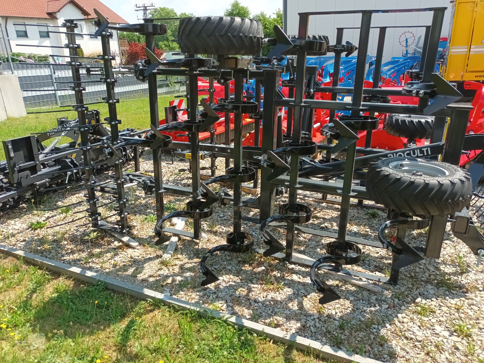 Grubber des Typs Agroland Bioculti 400, Neumaschine in Aresing (Bild 1)