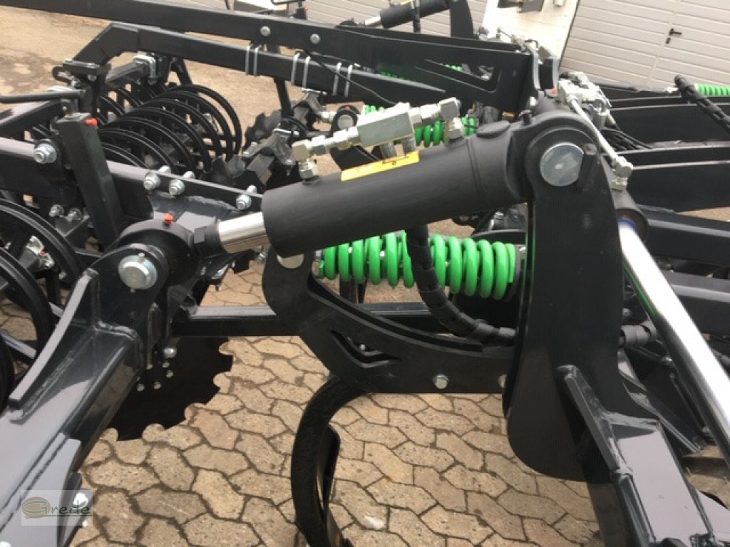 Grubber des Typs Agroland Grubber 4m mit Fahrwerk, Neumaschine in Bad Emstal (Bild 4)