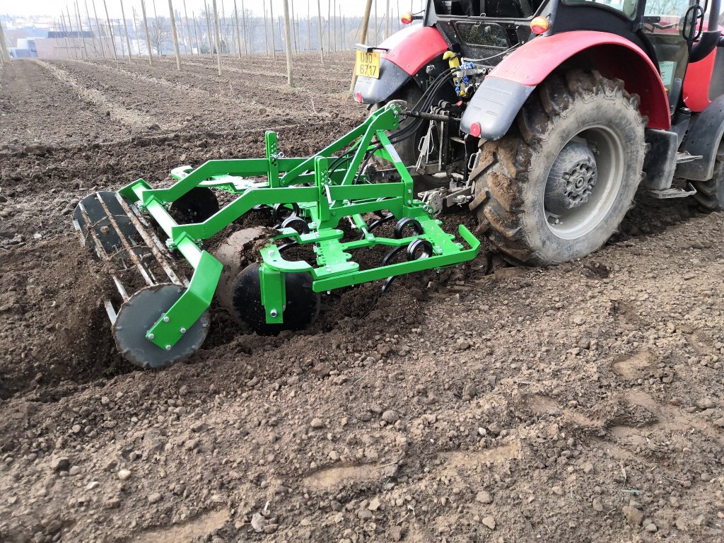 Grubber des Typs Agrotipa HopGrubber Vario 180-240, Neumaschine in Roudnice nad Labem (Bild 11)