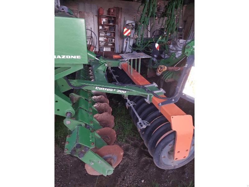 Grubber des Typs Amazone CATROS 3001, Gebrauchtmaschine in PLUMELEC (Bild 4)