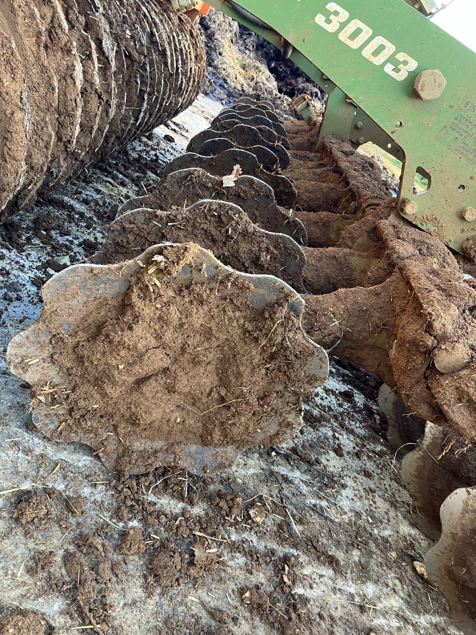 Grubber типа Amazone Catros + 3003 spécial, Gebrauchtmaschine в MORLHON LE HAUT (Фотография 11)