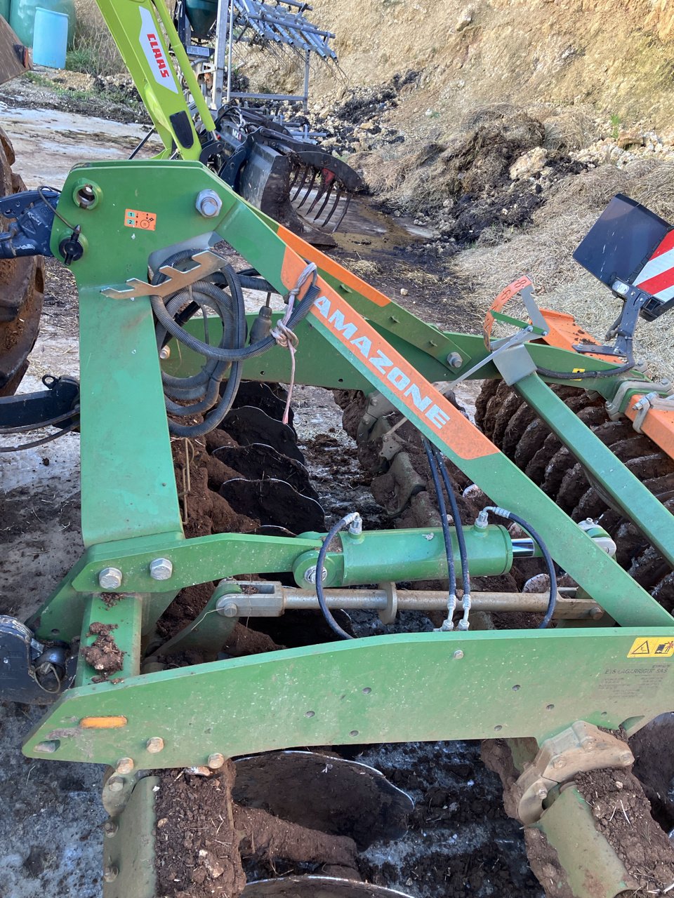 Grubber типа Amazone Catros + 3003 spécial, Gebrauchtmaschine в MORLHON LE HAUT (Фотография 4)