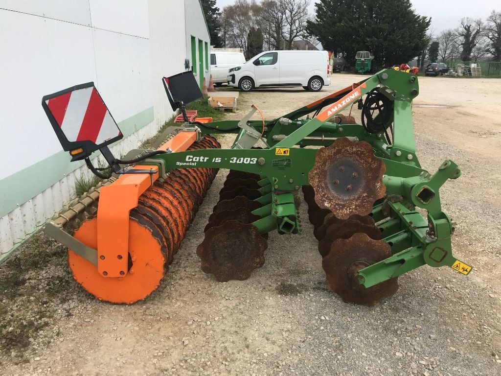Grubber vrste Amazone Catros + 3003 spécial, Gebrauchtmaschine v MORLHON LE HAUT (Slika 3)
