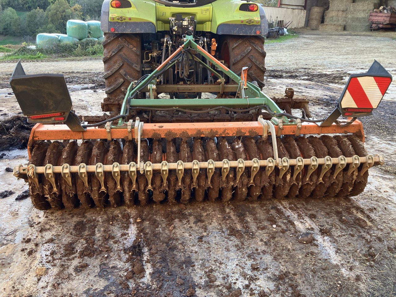 Grubber типа Amazone Catros + 3003 spécial, Gebrauchtmaschine в MORLHON LE HAUT (Фотография 3)