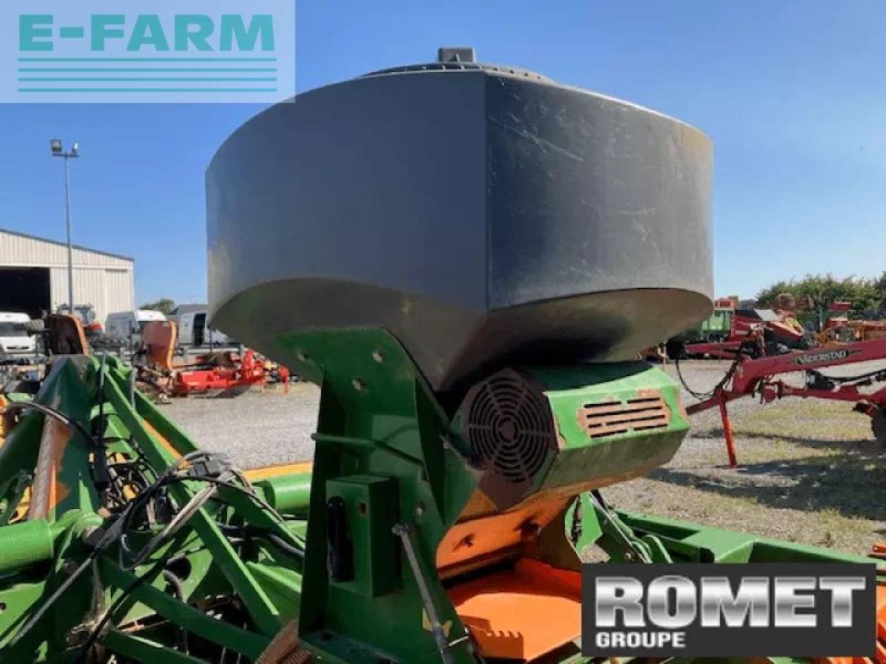 Grubber a típus Amazone catros+5002-2, Gebrauchtmaschine ekkor: GENNES-SUR-GLAIZE (Kép 11)