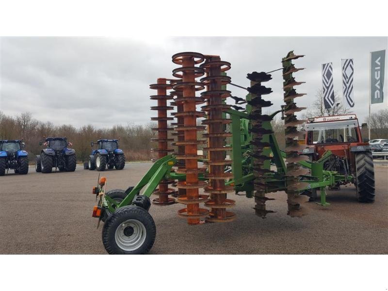 Grubber des Typs Amazone CATROS+6002-2, Gebrauchtmaschine in CHAUMONT (Bild 3)