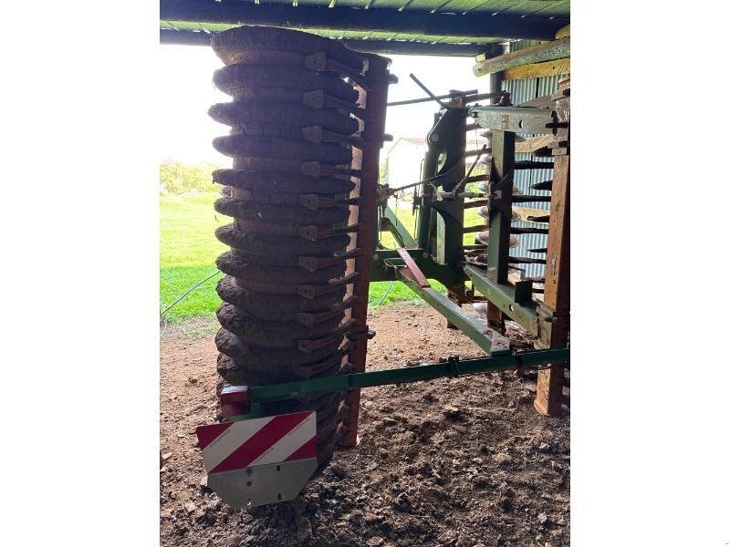 Grubber des Typs Amazone CATROS4001-2, Gebrauchtmaschine in CHAUMONT (Bild 3)