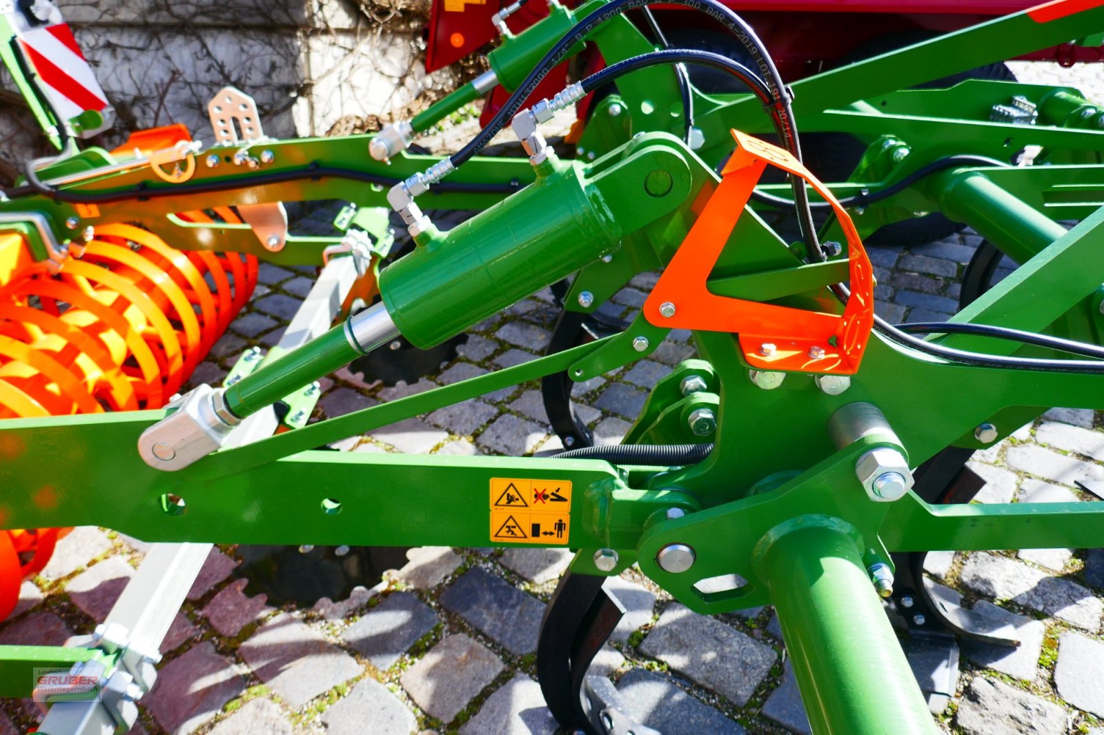 Grubber des Typs Amazone Cenio 3000 Special mit Federringwalze, Neumaschine in Dorfen (Bild 7)