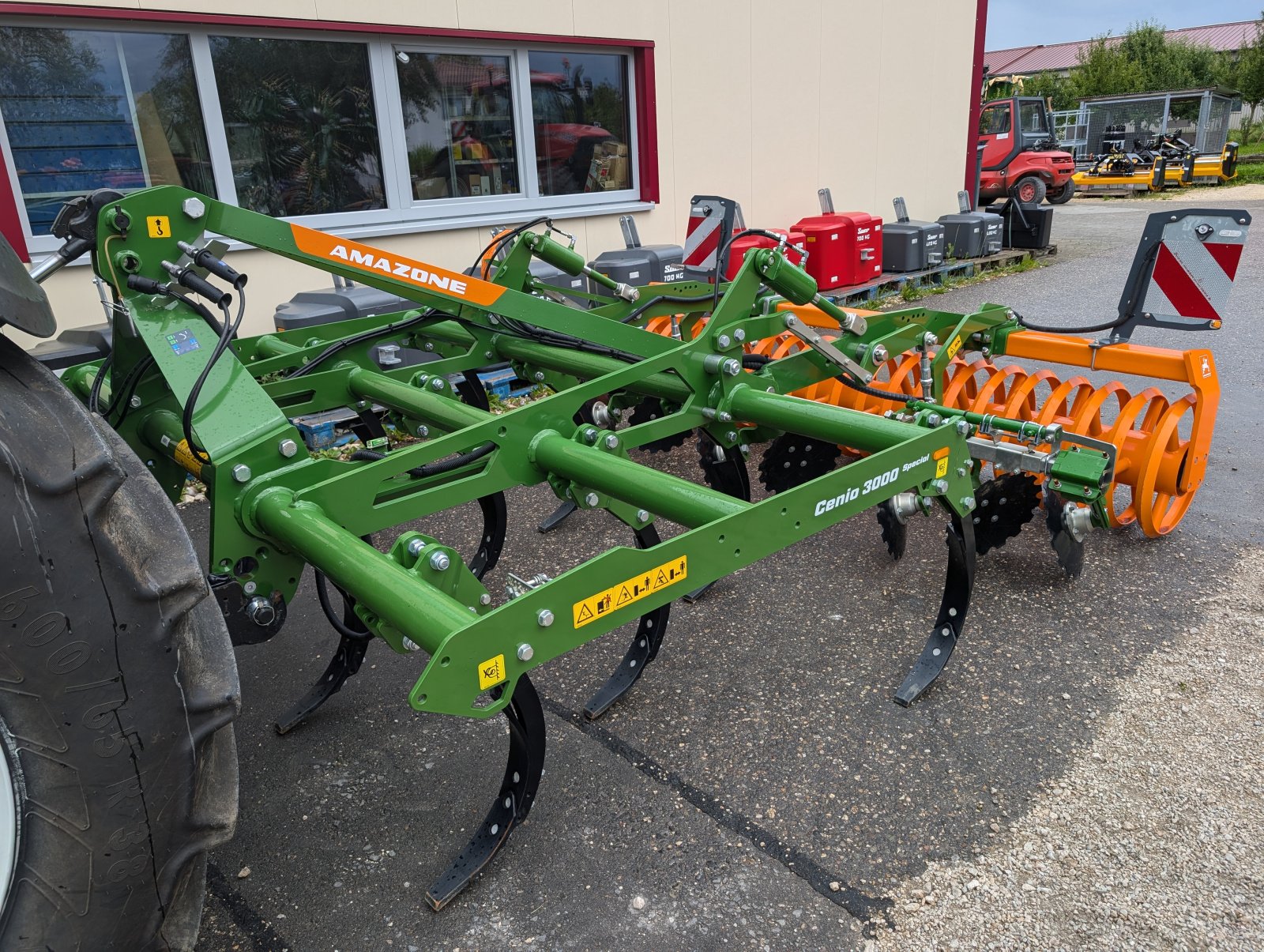 Grubber des Typs Amazone Cenio 3000 Special, Neumaschine in Altbierlingen (Bild 5)