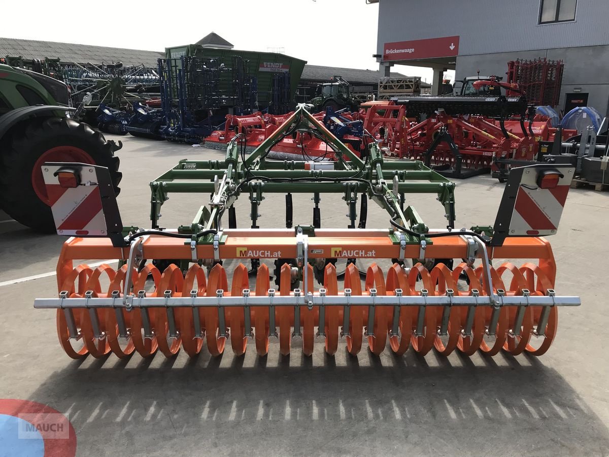 Grubber des Typs Amazone Cenio 3000, Neumaschine in Burgkirchen (Bild 7)